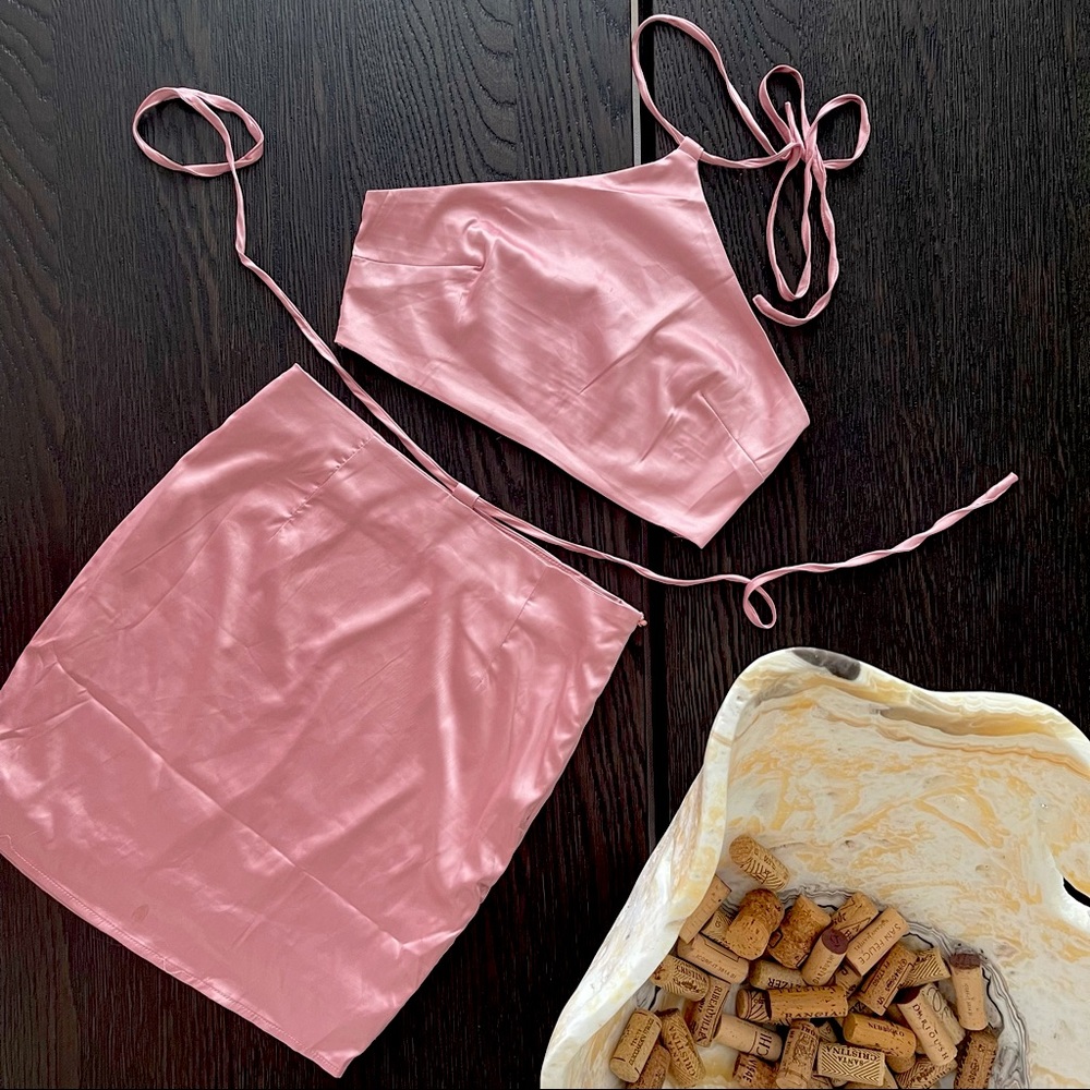 Fashion Nova Satin Pink set